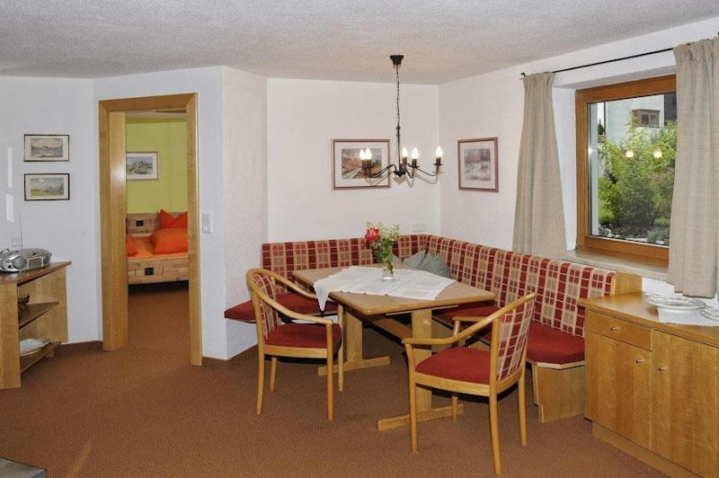 Appartementhaus St. Martin Seefeld in Tirol Room photo